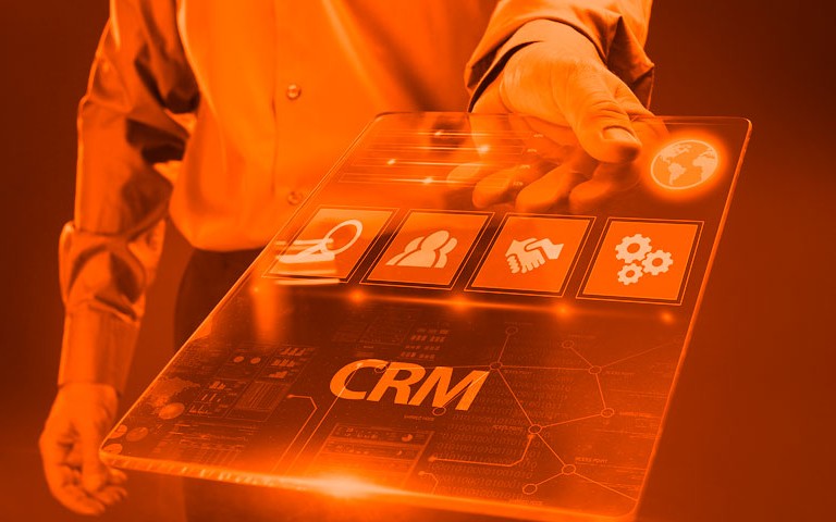 O que é software de CRM?